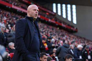 TA：利物浦后防人手短缺+错失格伊等目标，当前任务是保欧冠_高清直播