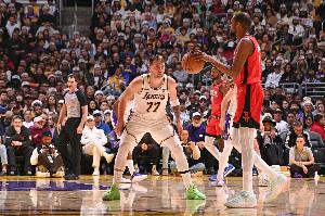 东契奇：我的欢迎来NBA时刻是面对KD 他的天赋和打球方式不可思议_高清直播