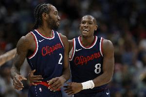 行云流水！邓恩内外开花&科林斯暴扣 快船轰出18-2进攻高潮_高清直播