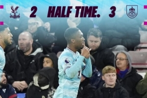 反超比分！伯恩利在英超上半场让二追三，是2009年11月以来首队_高清直播