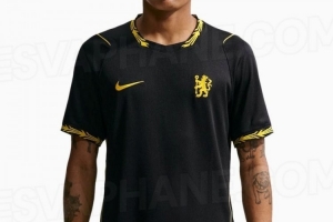 切尔西新赛季客场球衣谍照：简约黑色设计，衣领、袖口金色点缀_高清直播