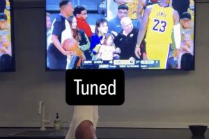 心系老东家？拉塞尔更新社媒观看火湖G1直播：微醺了_高清直播