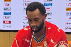 战旧主31分7助！弗格：辽宁是传统强队 也可能是我们8进4的对手_高清直播